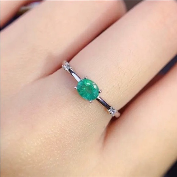 Natural Emerald ring - Picture 6 of 10